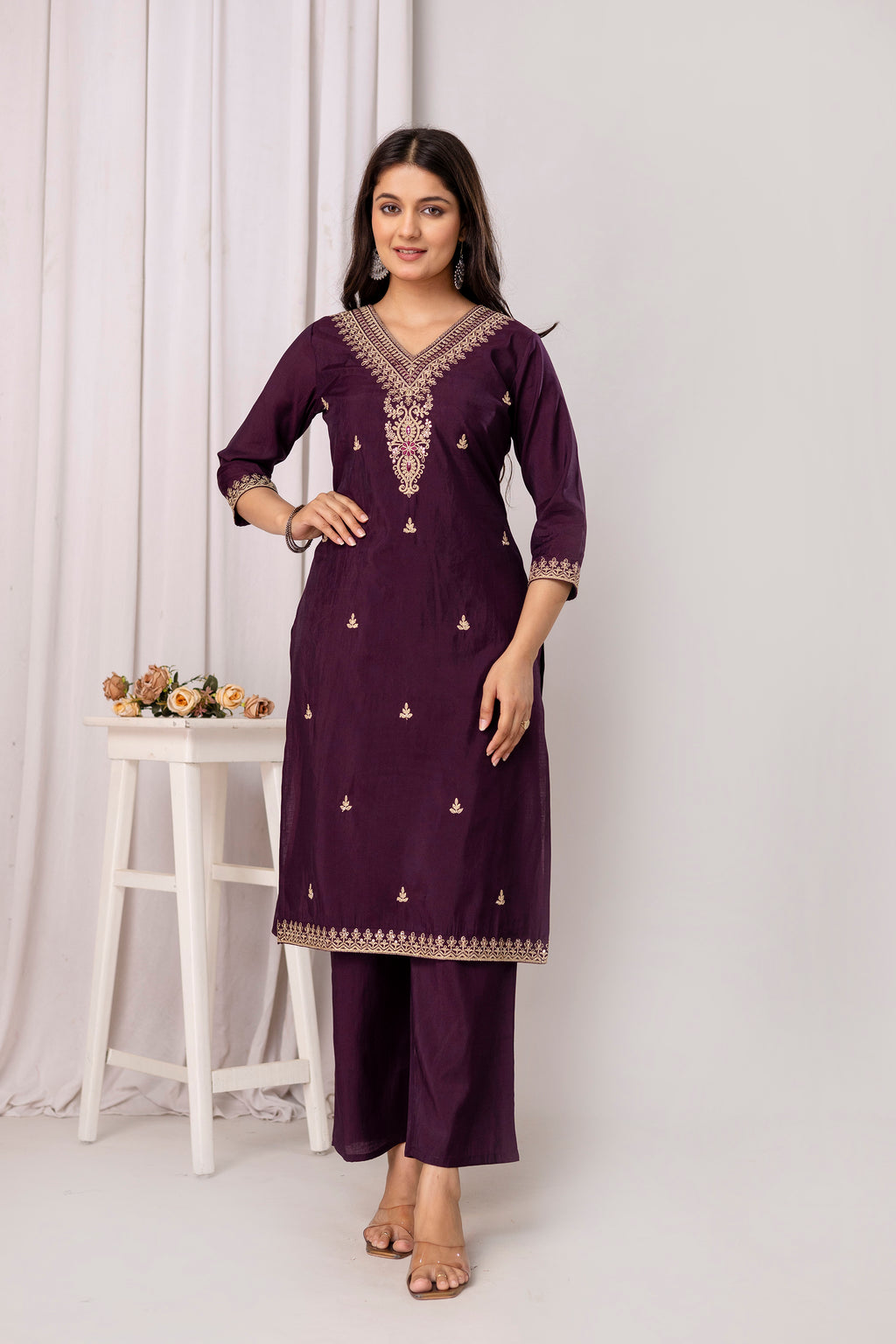 Modal Chanderi embroidered kurta pant dupatta set.