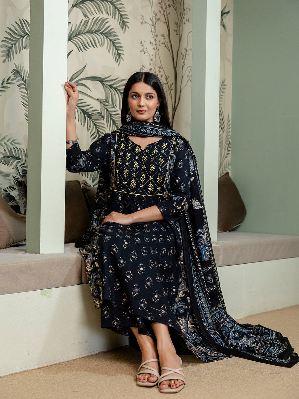 Women pure cotton Hand work Kurta pant Dupatta set