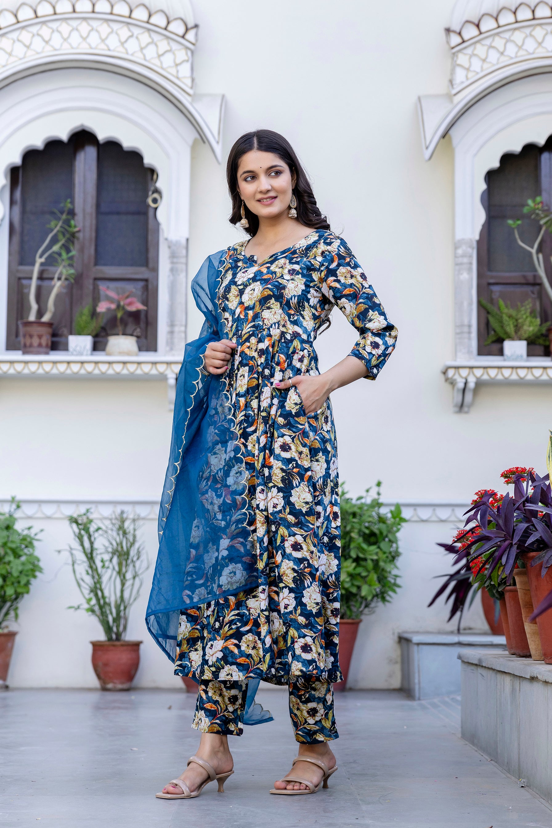 Rayon Flared kurta pant set with Organza dupatta