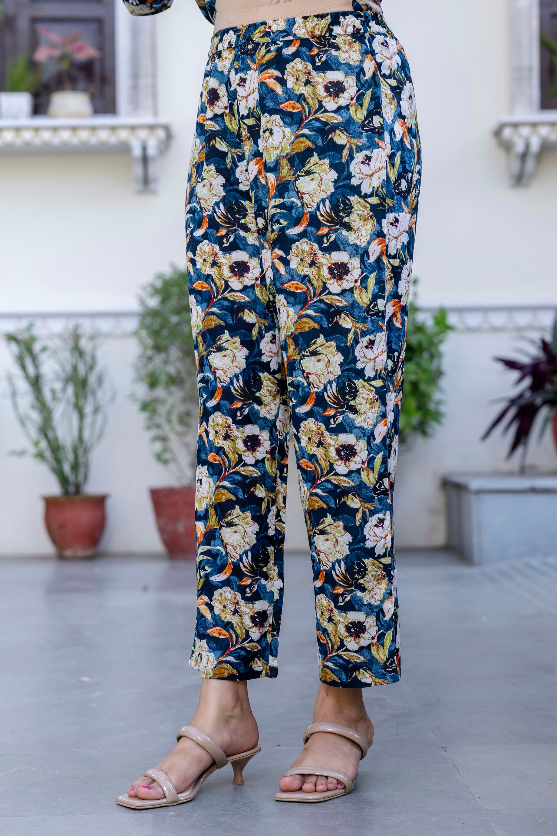 Rayon Flared kurta pant set with Organza dupatta