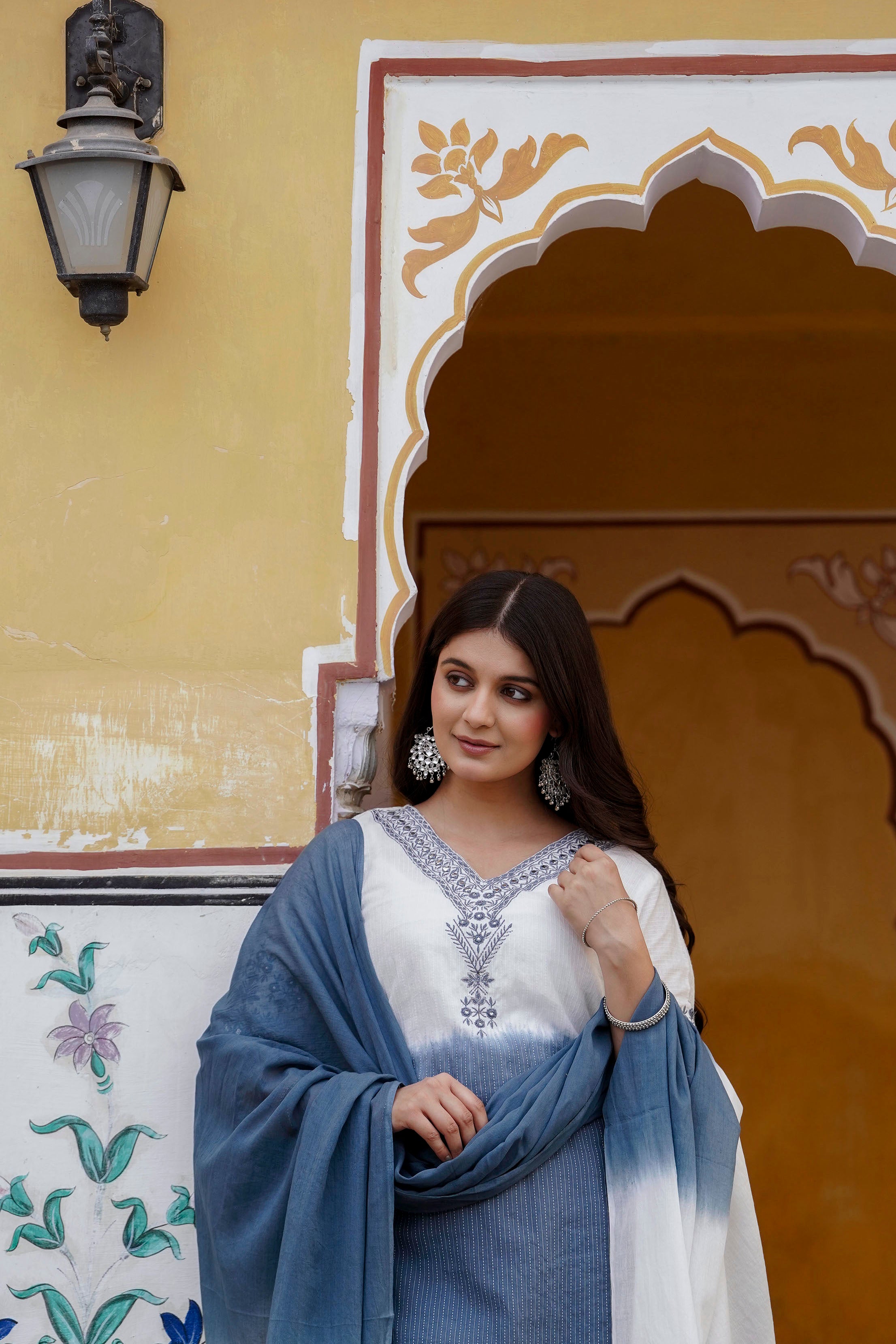 Womens Pure cotton katha Embroidered Ombre shade kurta pant Dupatta set