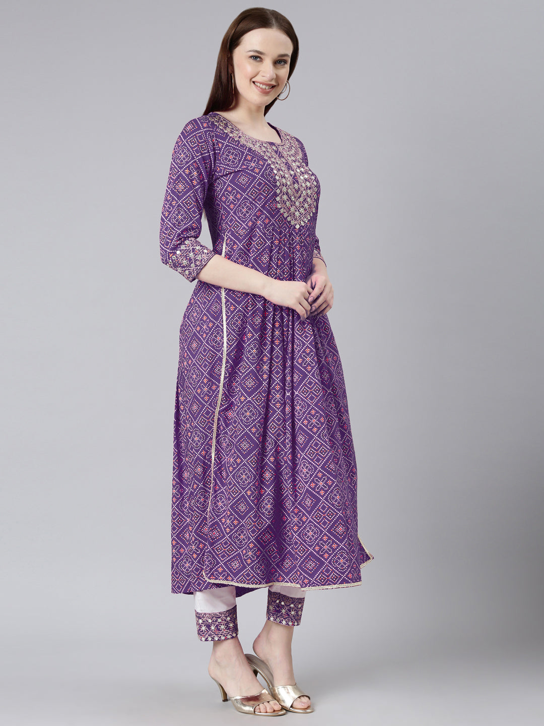 Womens Bhandej print Embroidered Rayon kurta and pant set