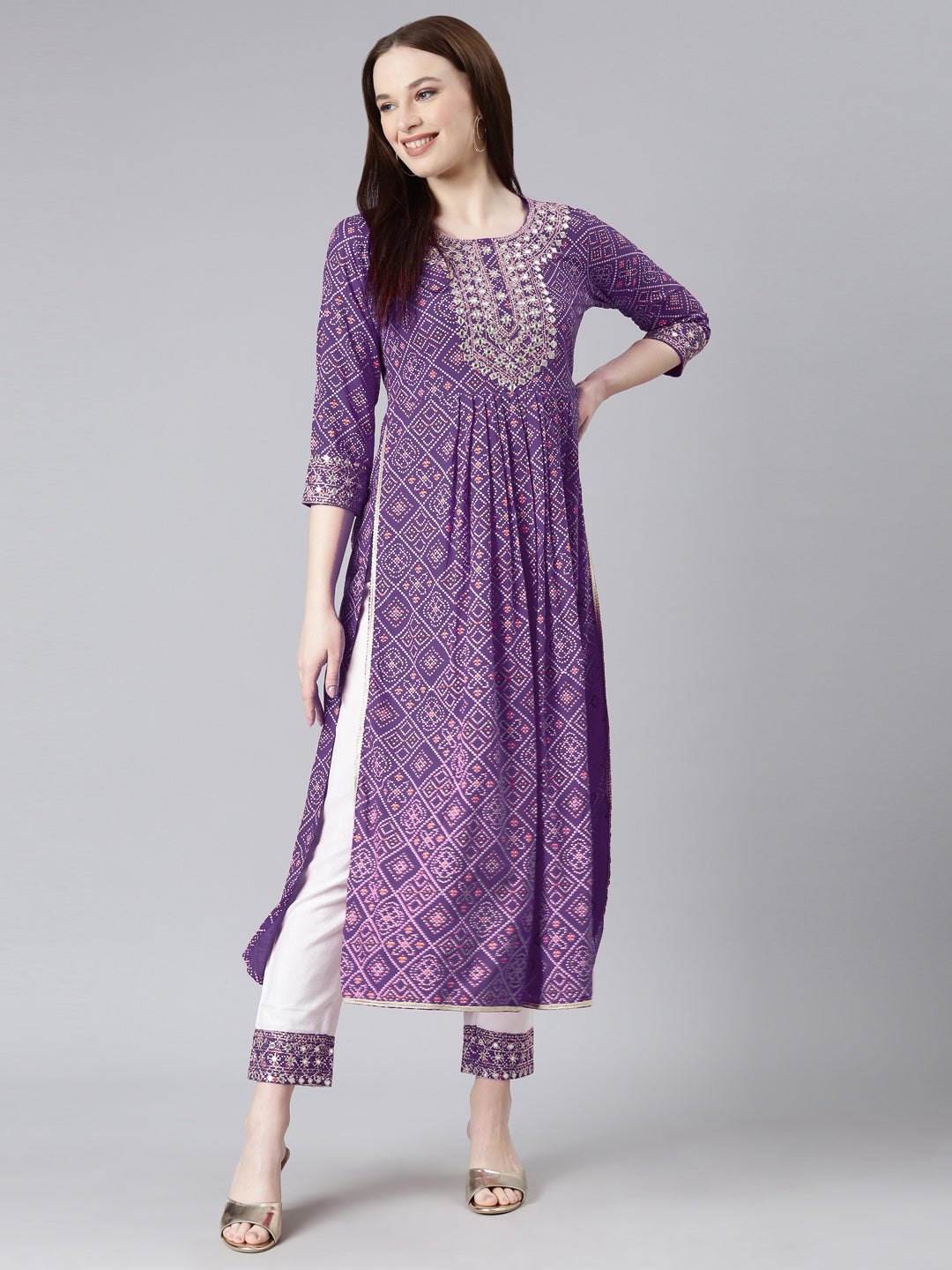 Womens Bhandej print Embroidered Rayon kurta and pant set